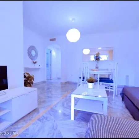 Apartment Precioso Junto Al Mar Con Piscinas Y Parking Marbella