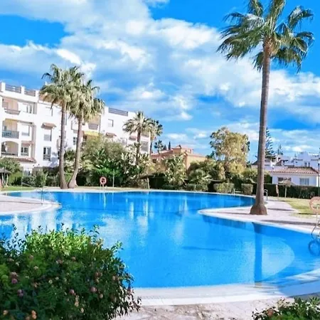 Precioso Junto Al Mar Con Piscinas Y Parking *
