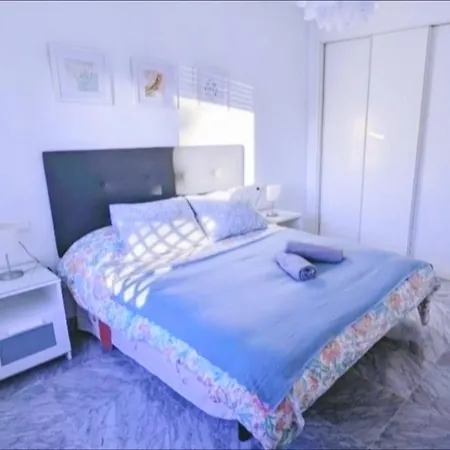 Precioso Junto Al Mar Con Piscinas Y Parking * Marbella
